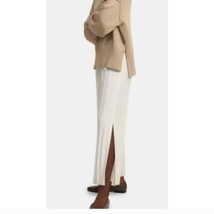 Theory Wide Ribbed Pull On Pant in Empire Wool Size Medium Ivory EUC